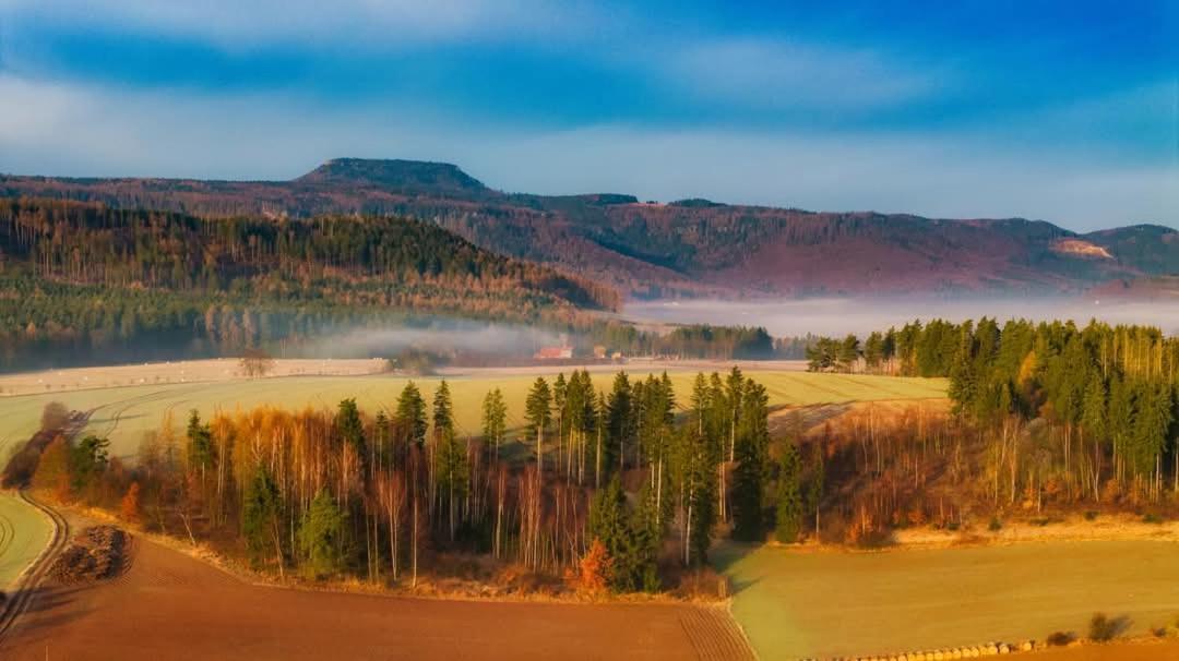 Wataha Pod Basztami - Wadera - Domki Caloroczne Radkow Bagian luar foto